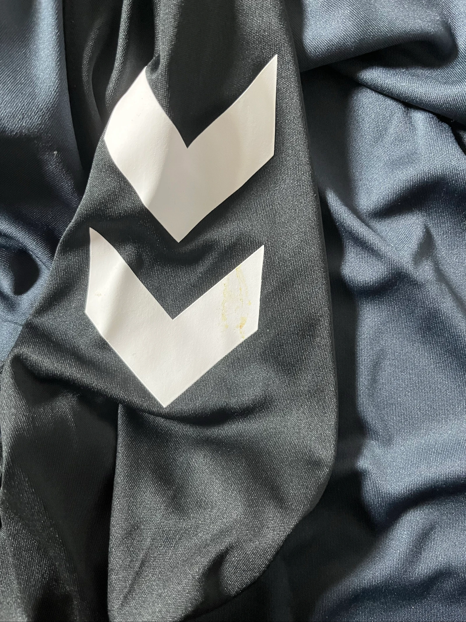Grijze antraciet Vildbjerg Cup voetbalshirt van technisch weefsel - Hummel - maat S/M - goede staat – photo 8